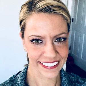 Meet your Posher, Cari